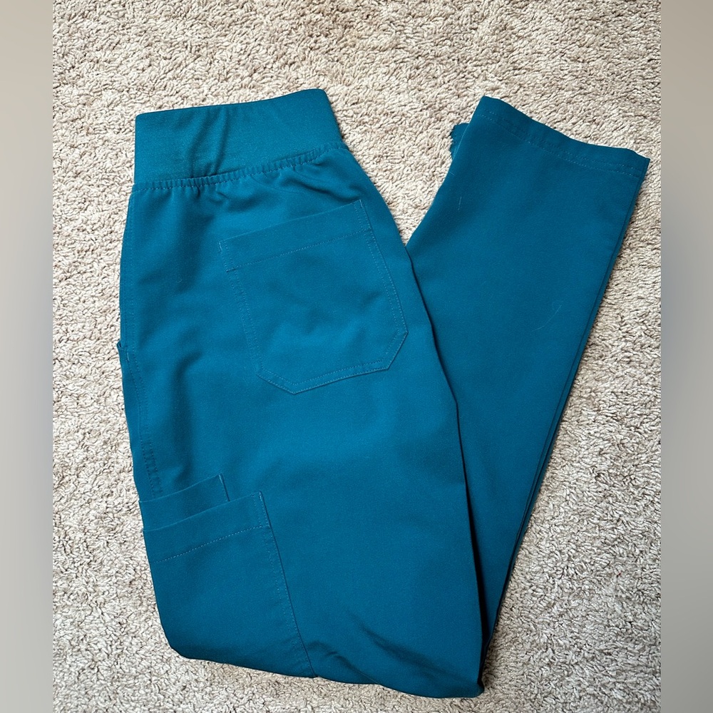 FIGS SCRUB PANTS